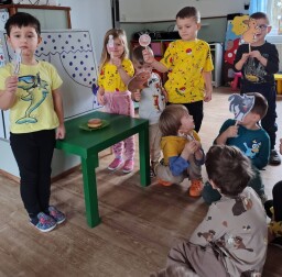 hrajeme divadlo